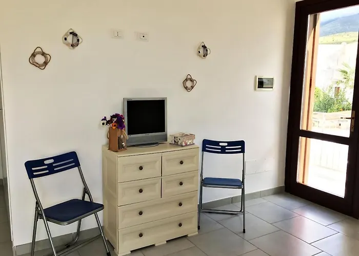 Casa Regina 招待所 卡斯泰卢佐
